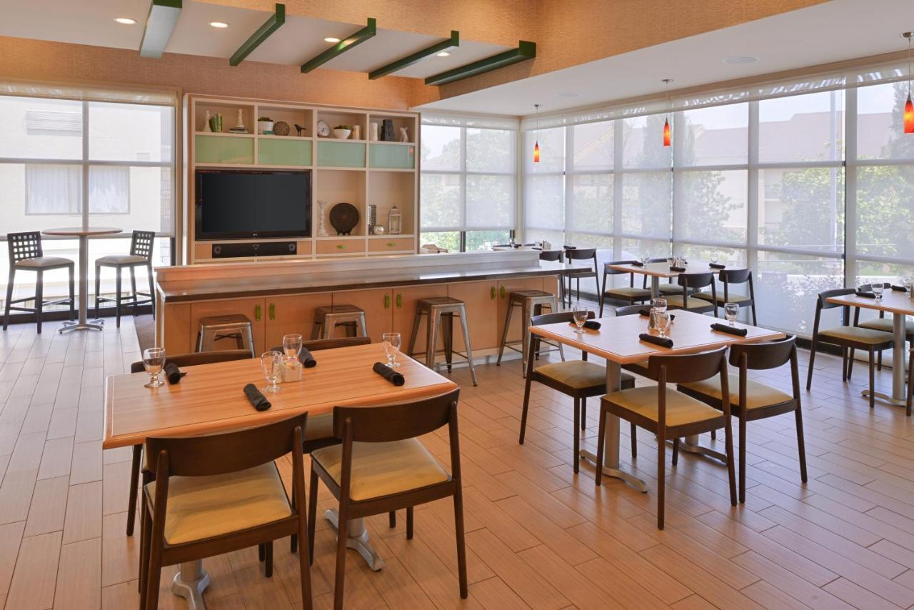 Holiday Inn Little Rock West - Chenal Pkwy, An Ihg Hotel Εξωτερικό φωτογραφία