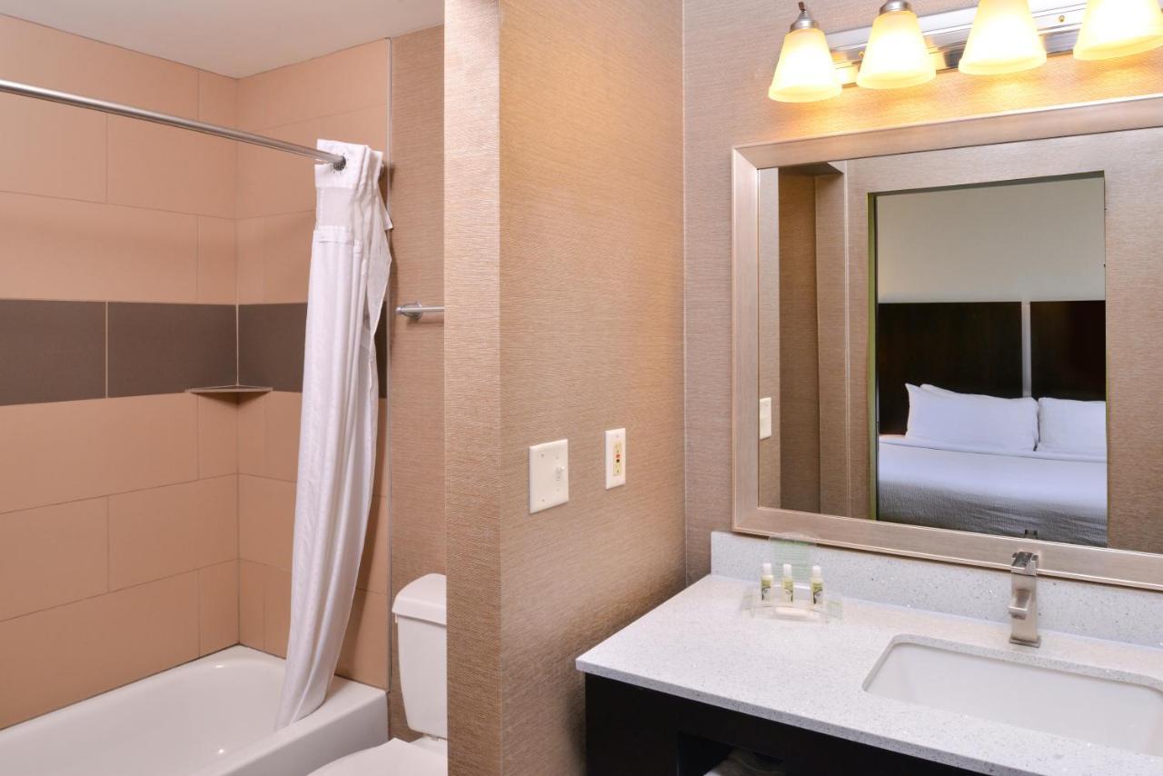Holiday Inn Little Rock West - Chenal Pkwy, An Ihg Hotel Εξωτερικό φωτογραφία
